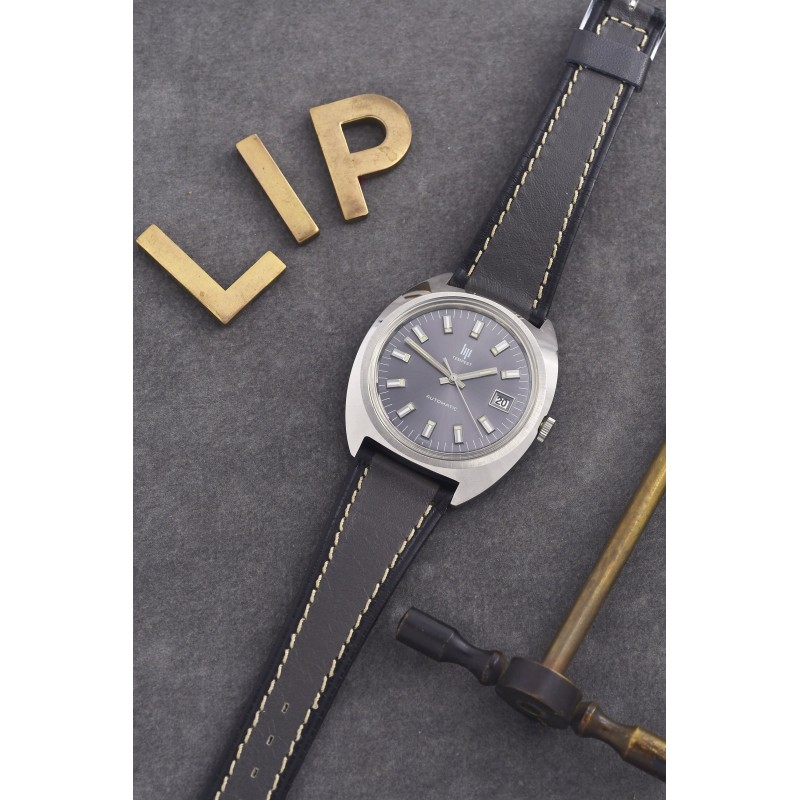 LIP (Tempest Automatic Date / 4 ATM - Grey / ref. 43811), vers 1975