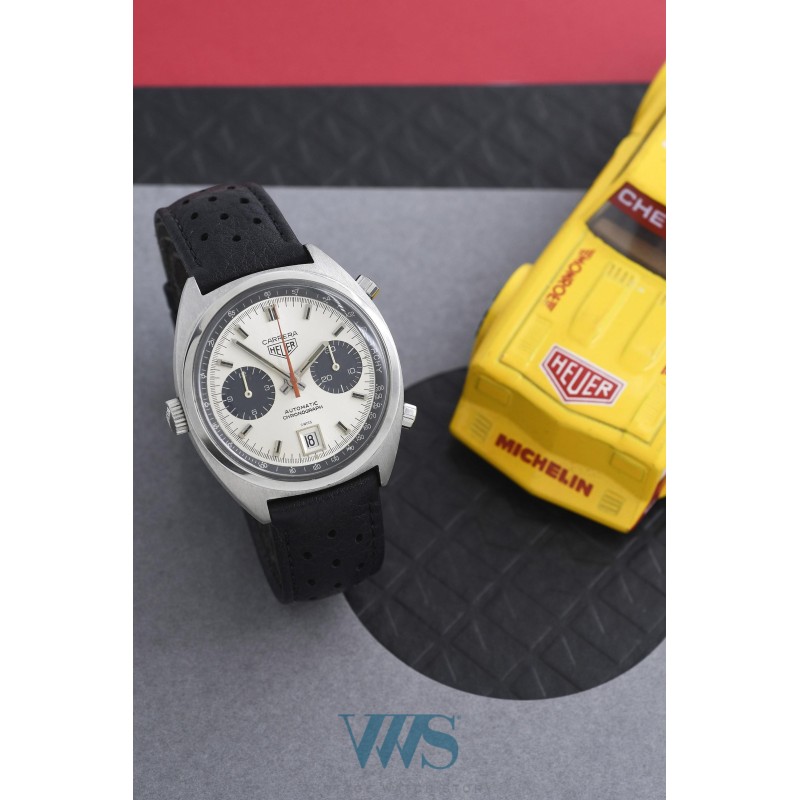 HEUER (Chronographe Carrera Automatic Silver & Black / Panda / ref. 1153 S), vers 1970